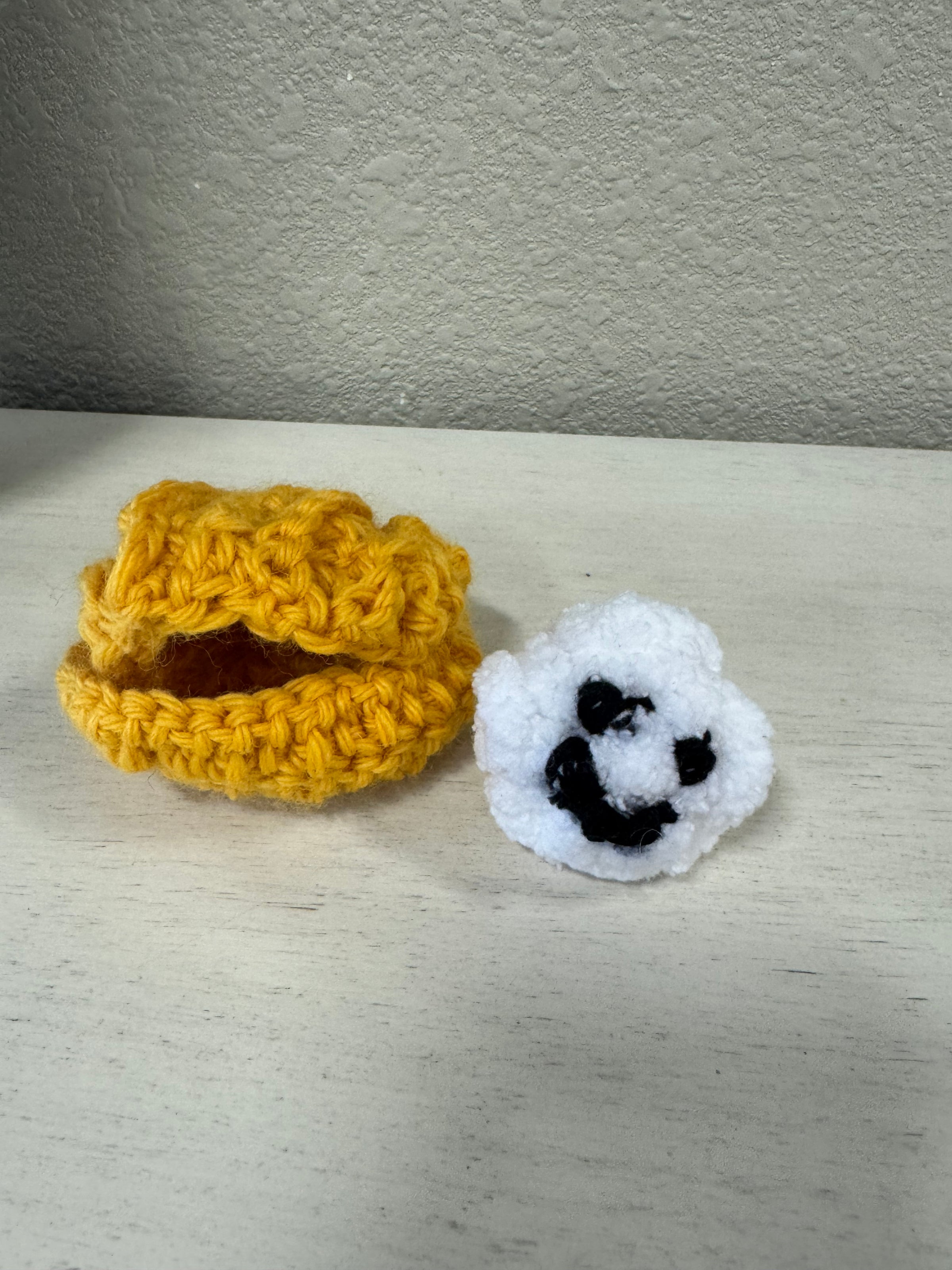 Crochet Oyster with Pearl