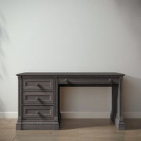 Romina Imperio Desk
