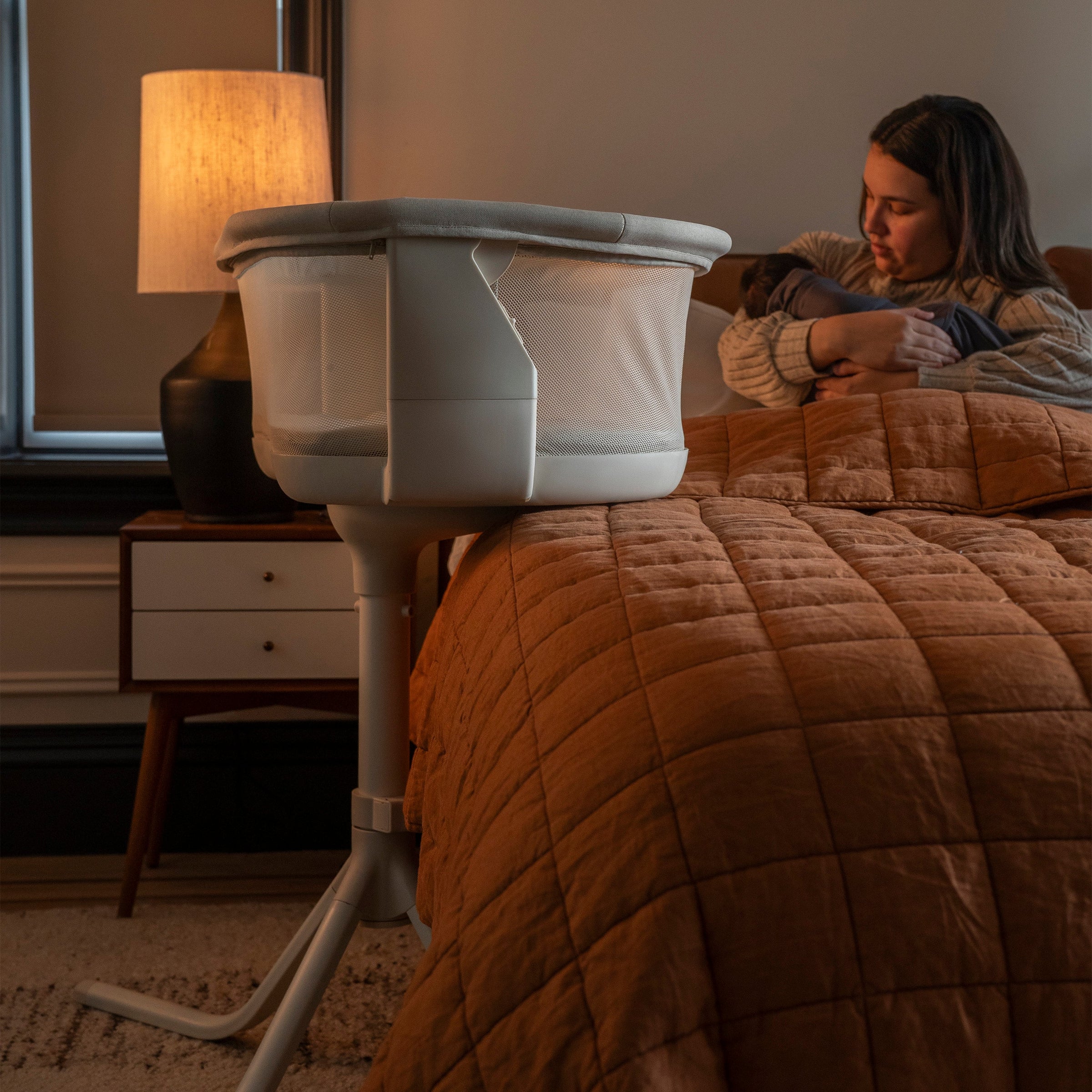 HALO® BassiNest® Swivel Sleeper 4.0 Signature