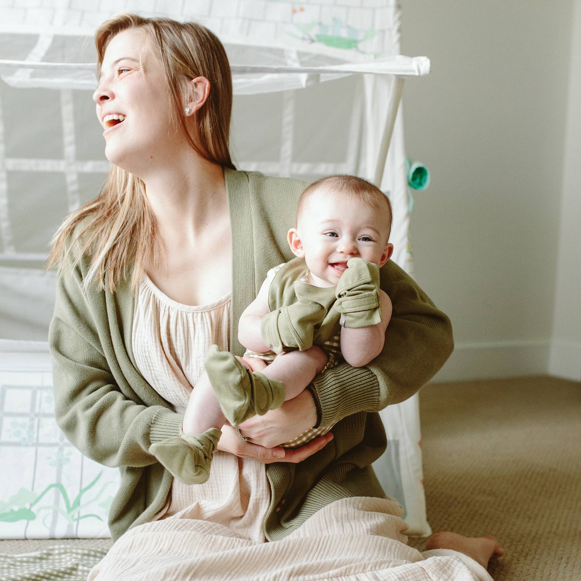 STAY ON BABY MITTS | ARTICHOKE