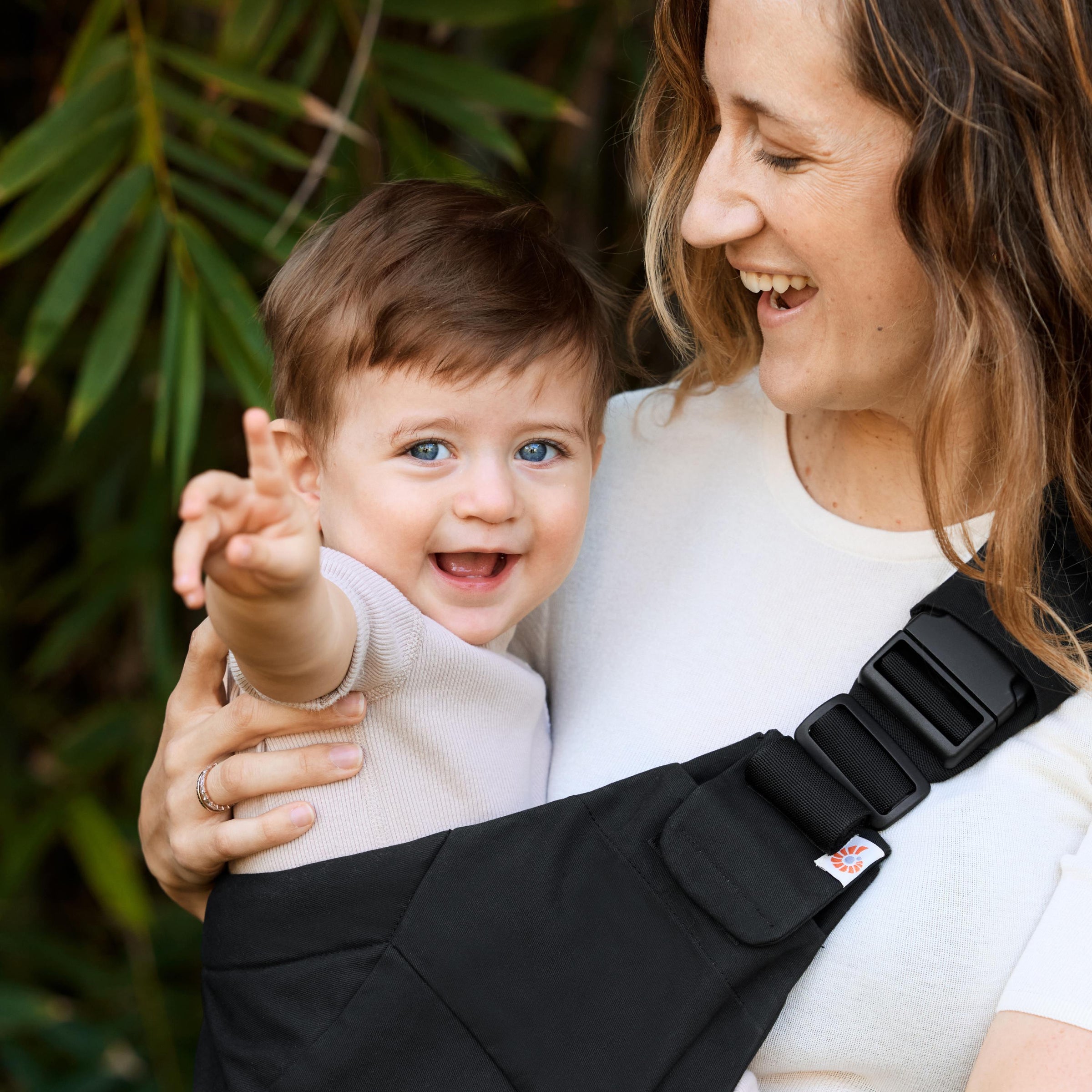 Ergobaby Upsie Sling Carrier