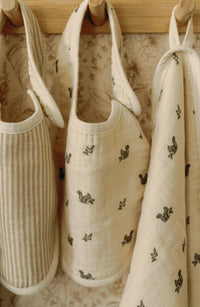 Oilo Squirrel & Mushroom Premium Muslin Bib 2-Pack