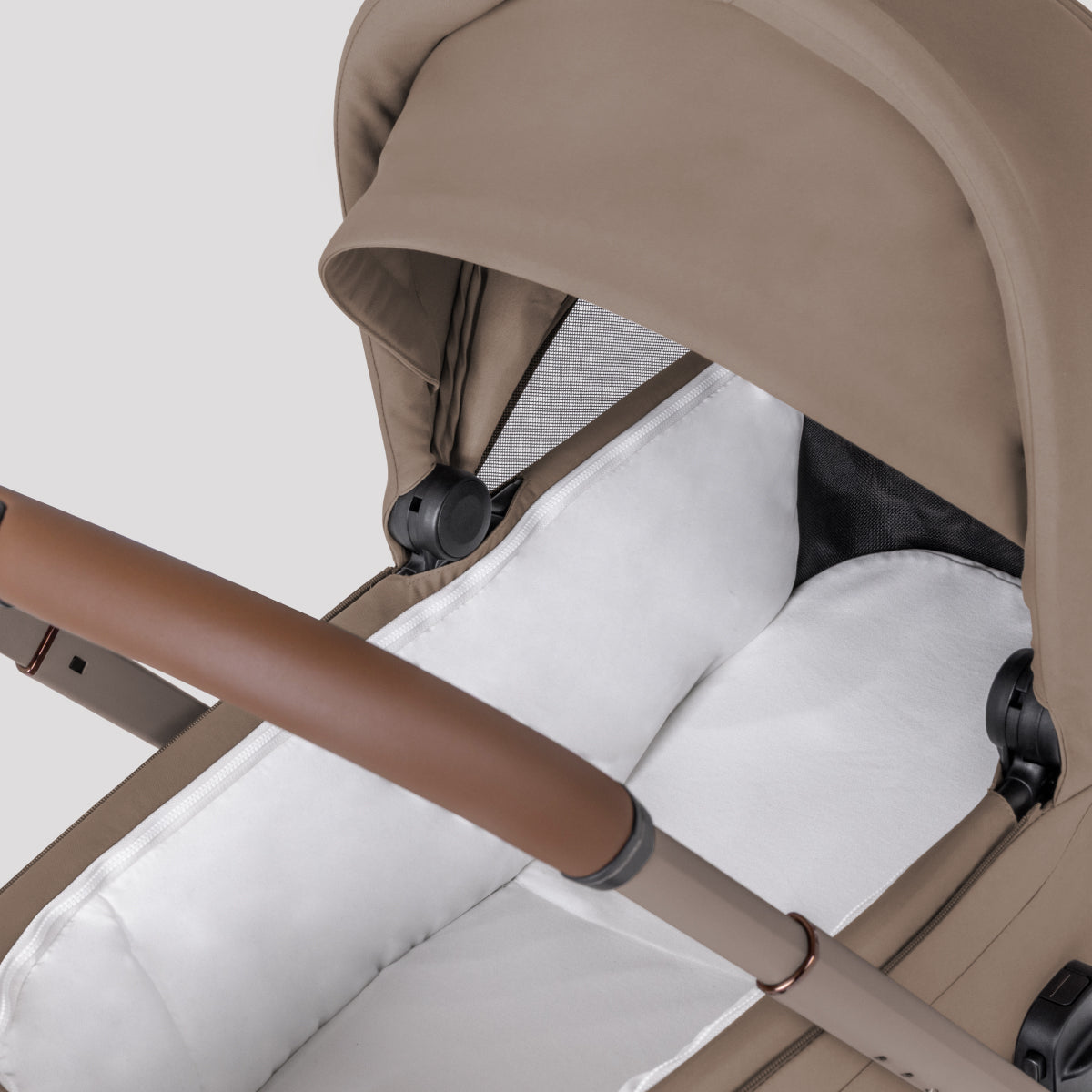 Silver Cross Breez Compact Bassinet | PRE-ORDER