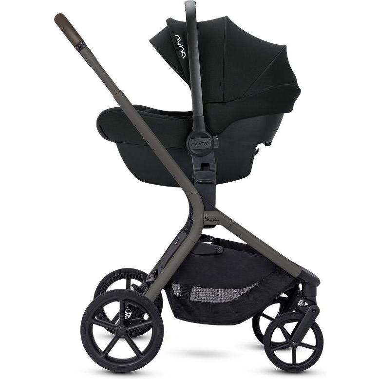 Silver Cross Breez Mid-Size Compact Stroller | PRE-ORDER