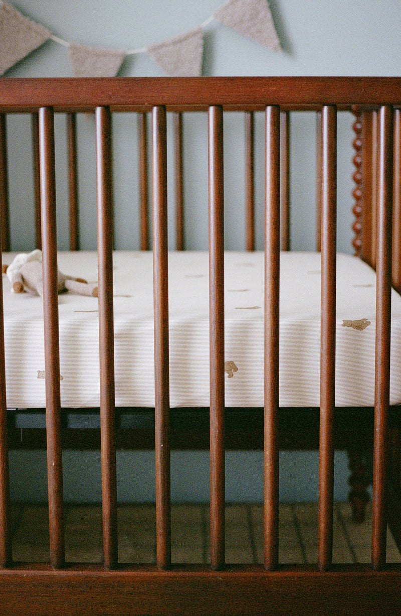 Oilo Bear Crib Sheet