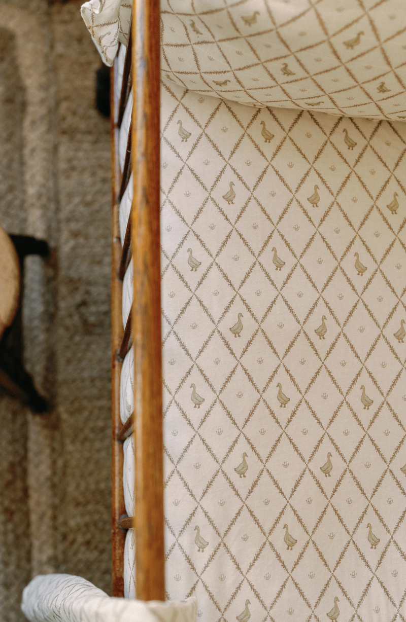 Oilo Duck Crib Sheet