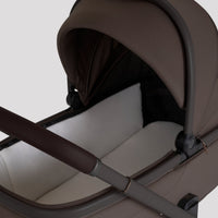 Silver Cross Cove 2 Compact Bassinet | PRE-ORDER | SHIPS LATE JULY
