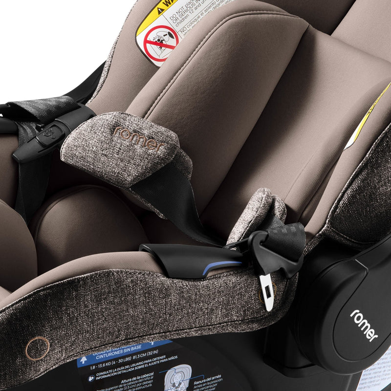 Romer Juni Infant Car Seat with Versa Base