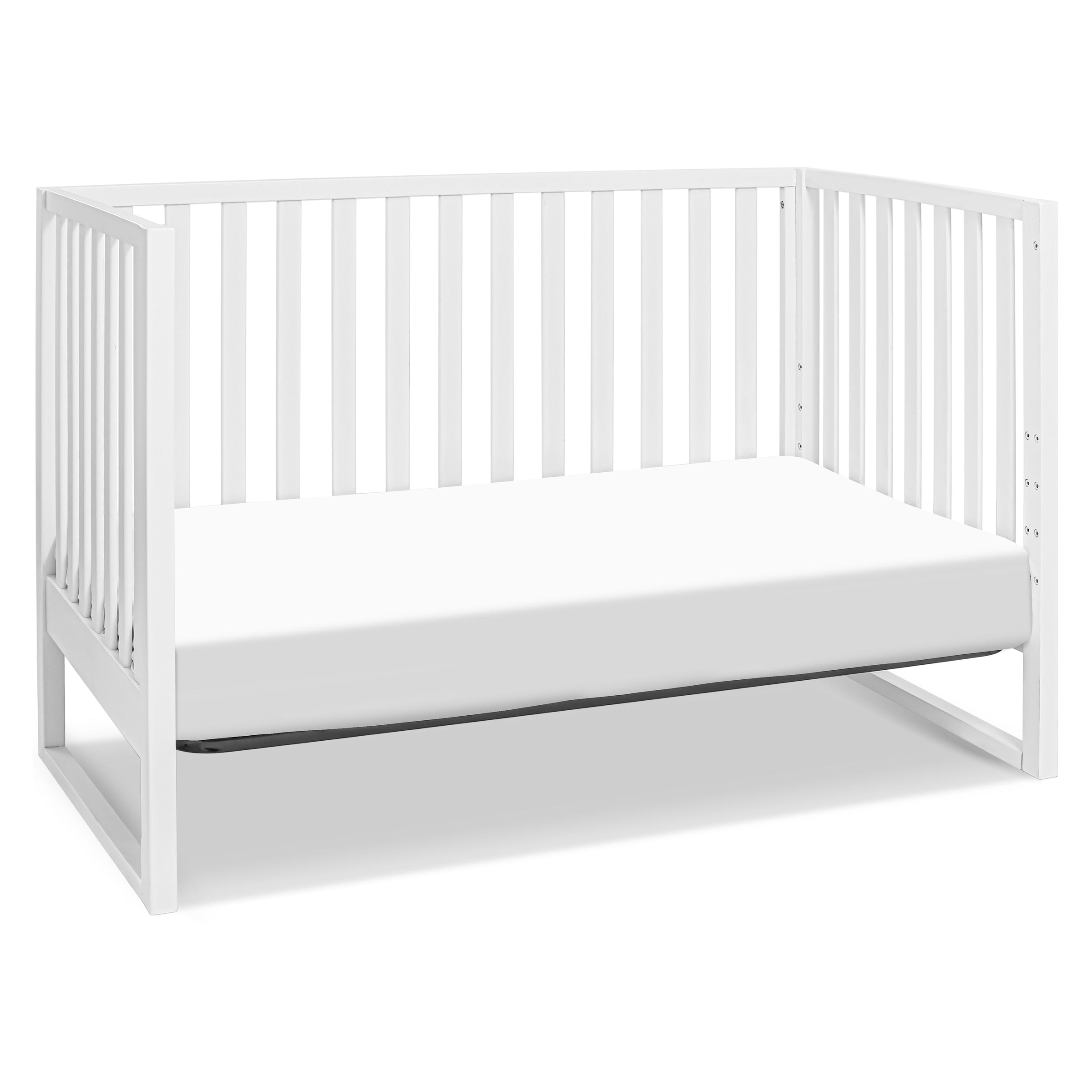DaVinci Hunter 3-in-1 Convertible Crib