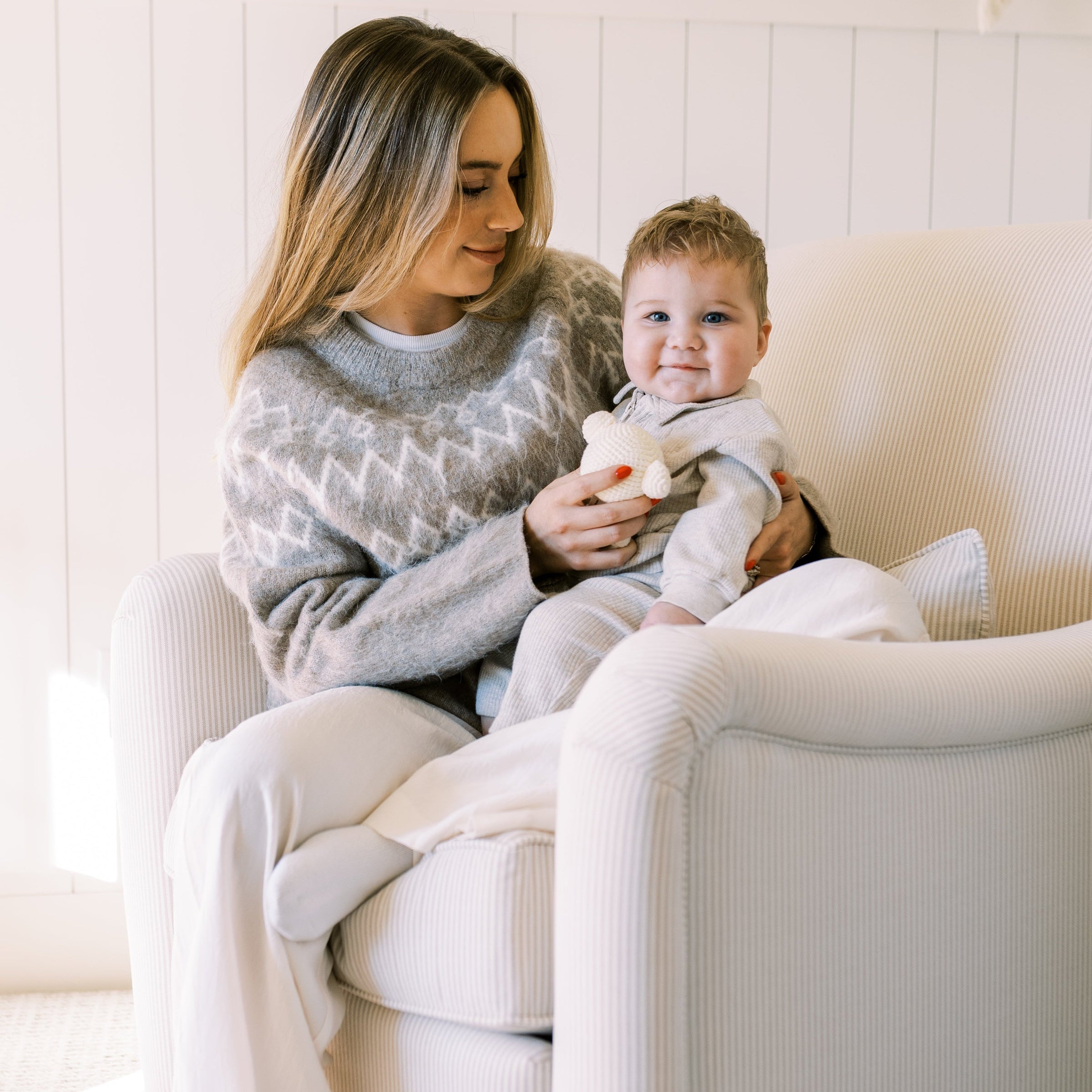 Oilo Teddy Gliding Swivel Nursery Recliner