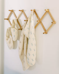 Oilo Bunny & Lily of the Valley Premium Muslin Burp Cloth 2-Pack
