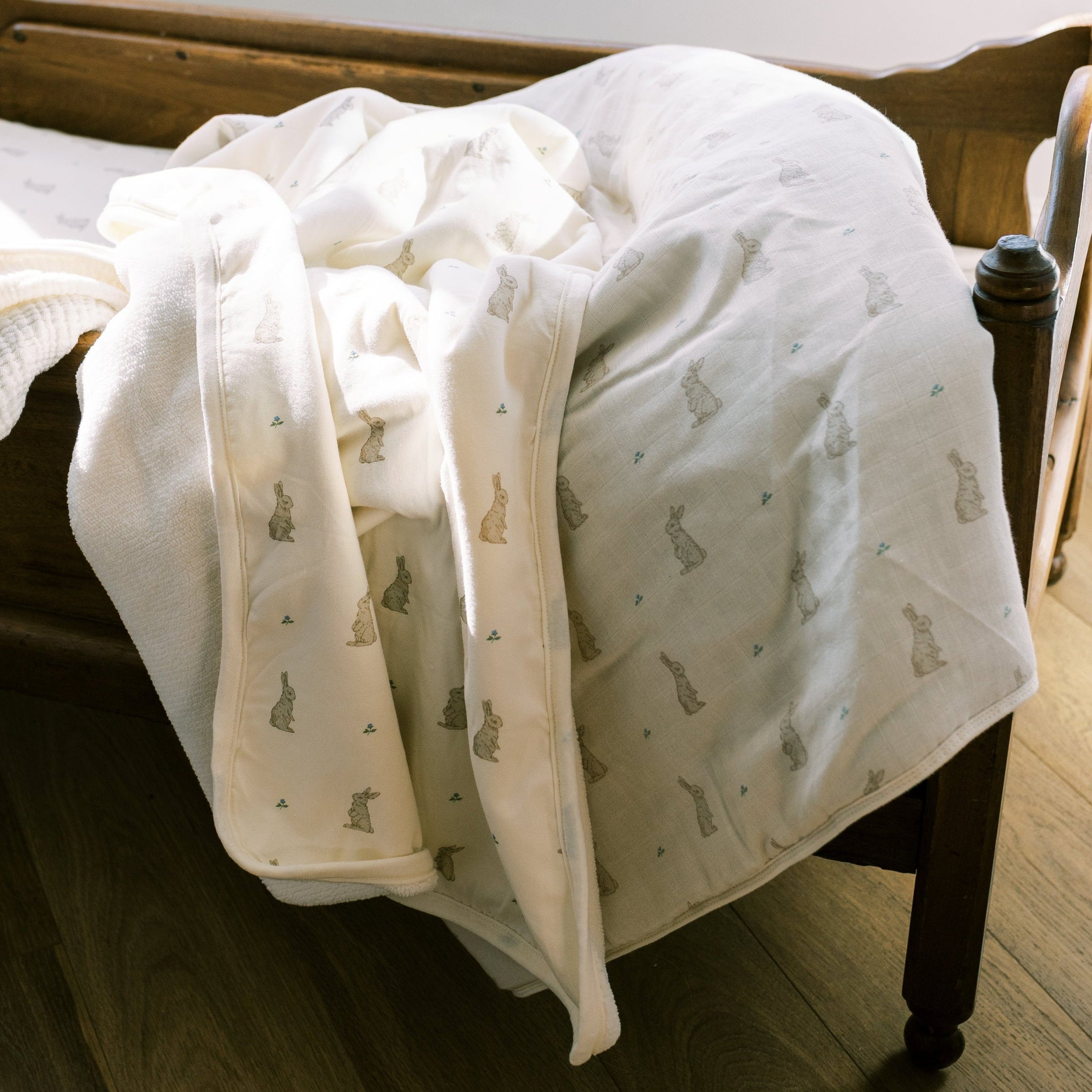 Oilo Bunny Cuddle Blanket