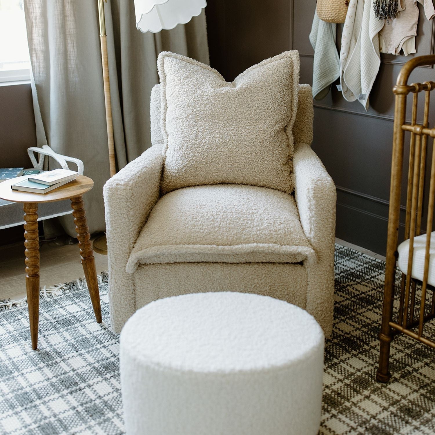 Olio Nola Swivel Glider