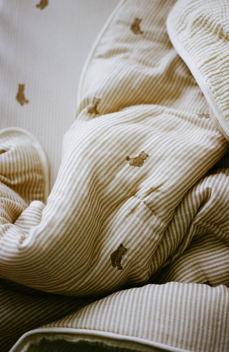 Oilo Bear Premium Muslin Crib Quilt & Sham