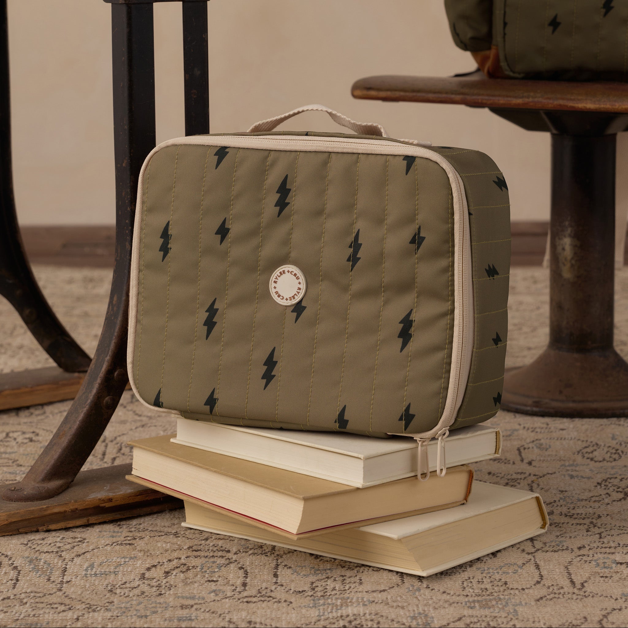 Rylee + Cru Lunch Bag || Bolts