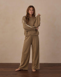 Rylee + Cru Women's Oversized Sweatshirt || Olive
