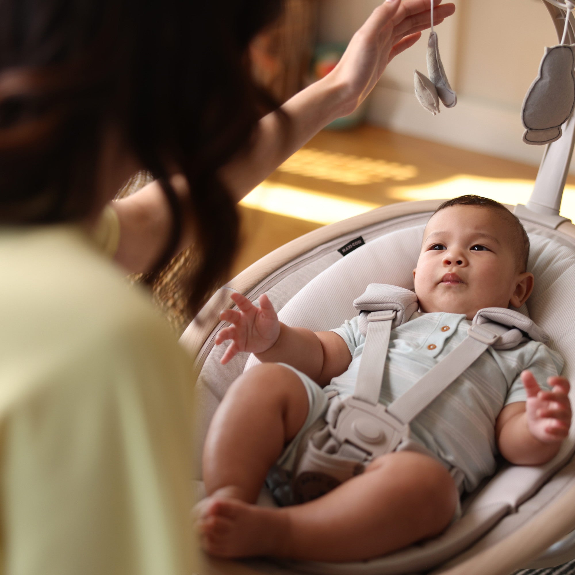 Maxi-Cosi Cassia Swing – Crib & Kids