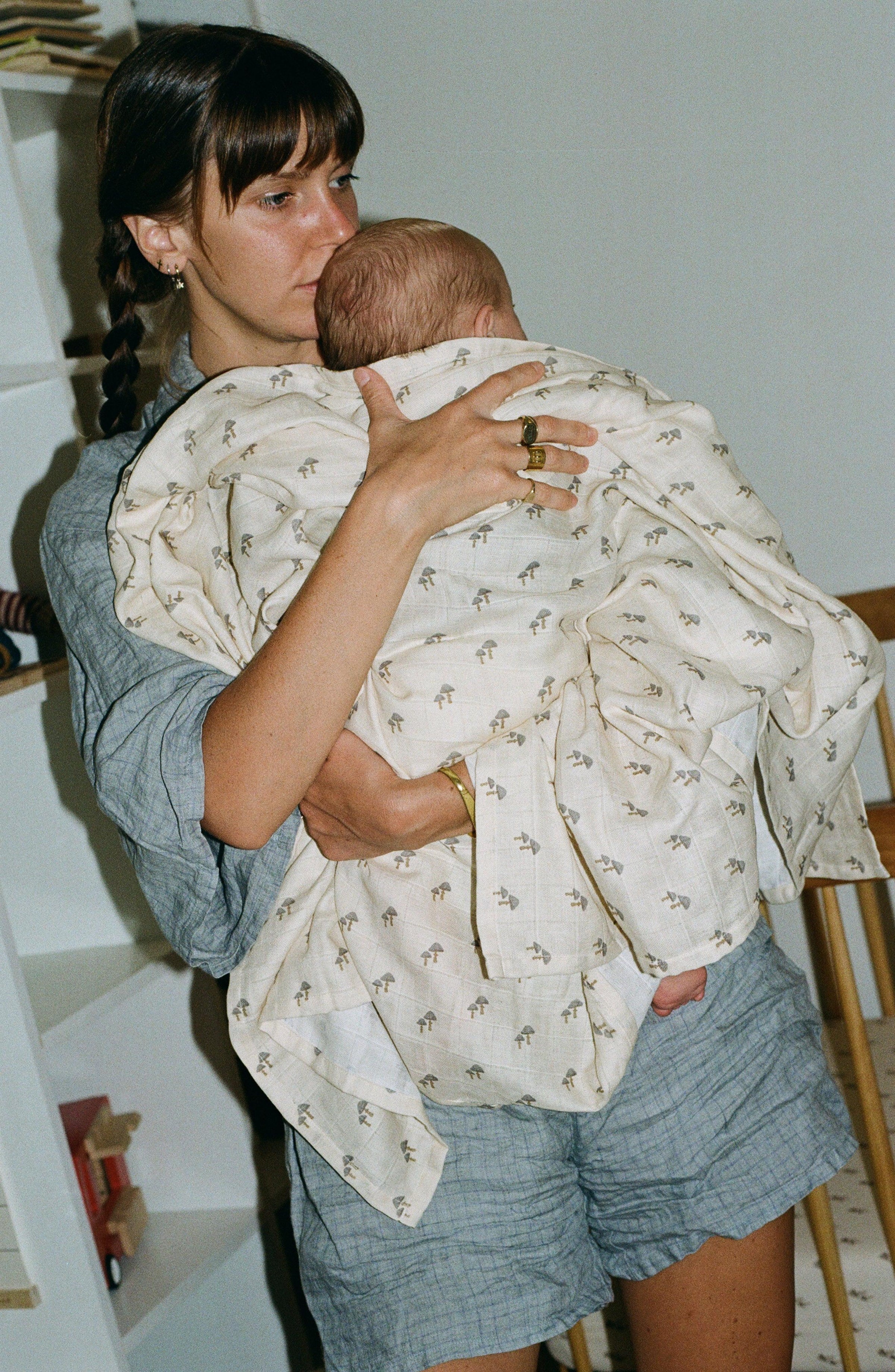 Oilo Squirrel & Mushroom Muslin Swaddle Blanket Set