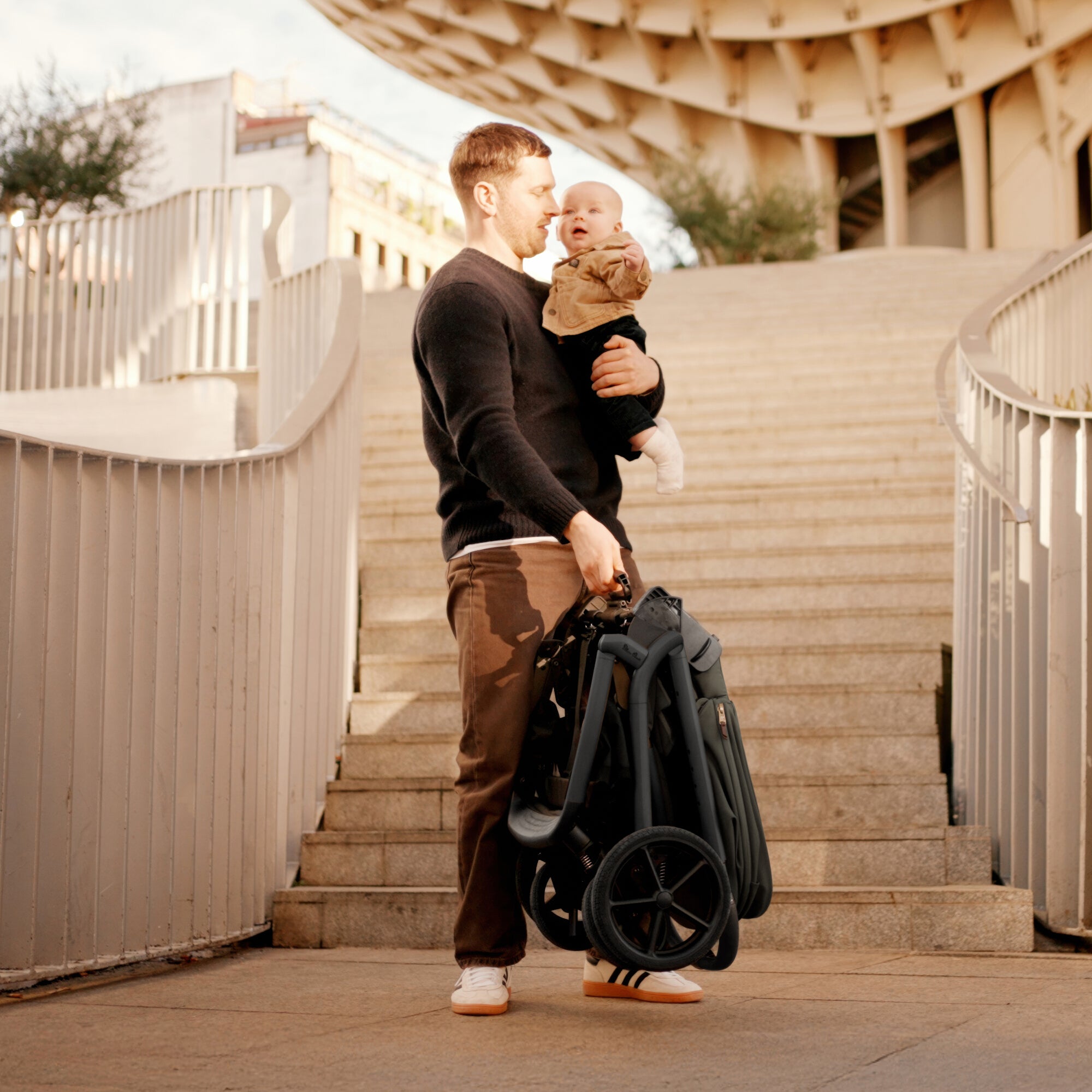 Silver Cross Breez Mid-Size Compact Stroller | PRE-ORDER