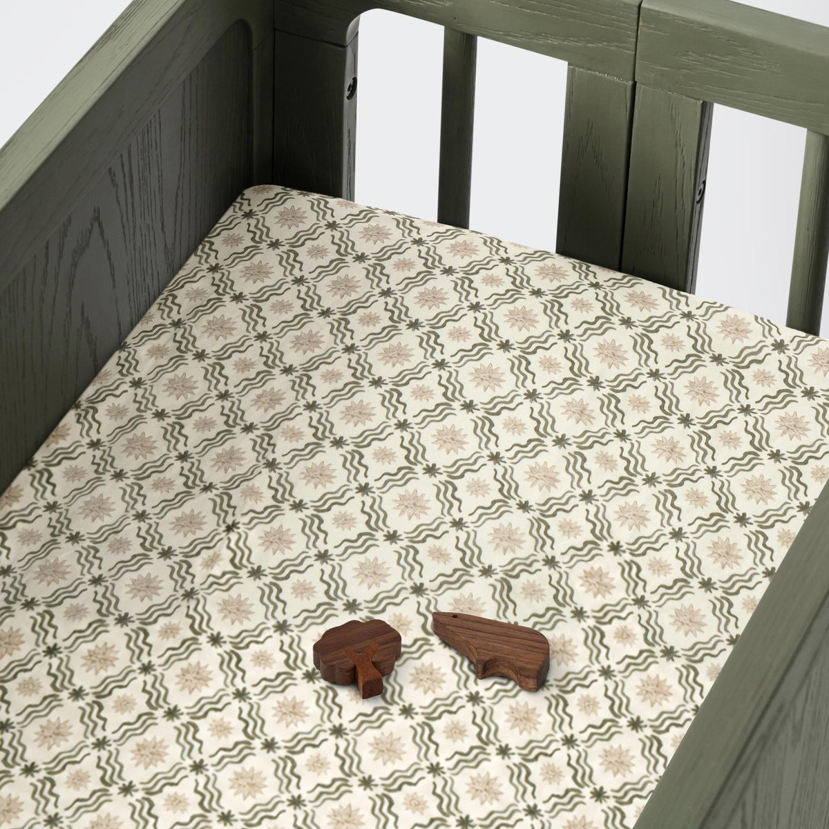 Nate Berkus x Babyletto All-Stages Bassinet Sheet