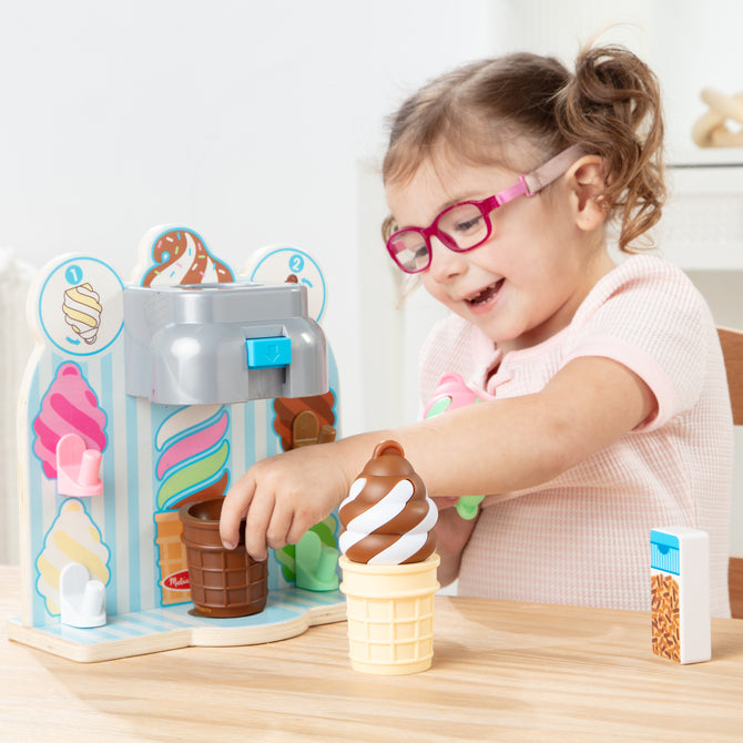 Melissa & Doug Swirl and Serve Ice Cream Play Set