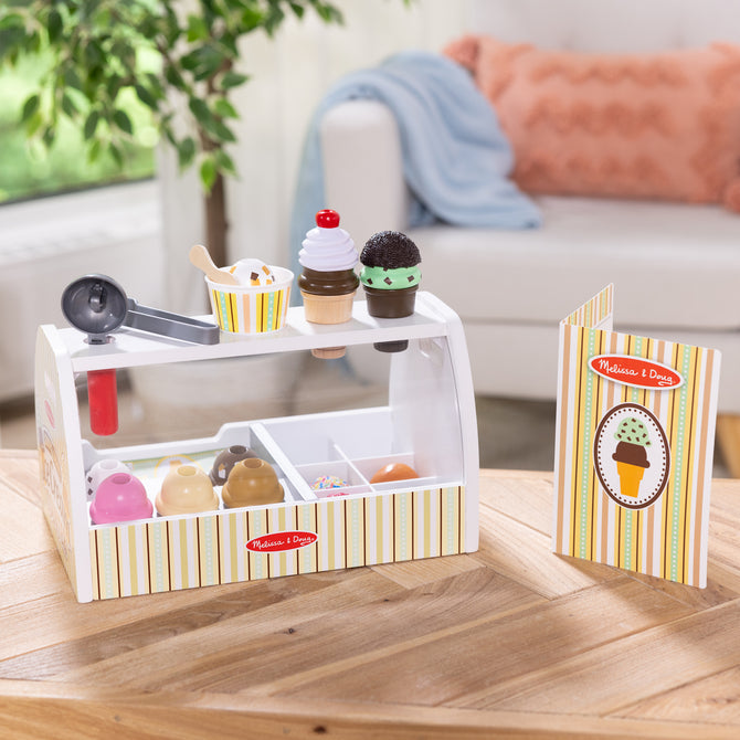Melissa & Doug Scoop & Serve Ice Cream Counter