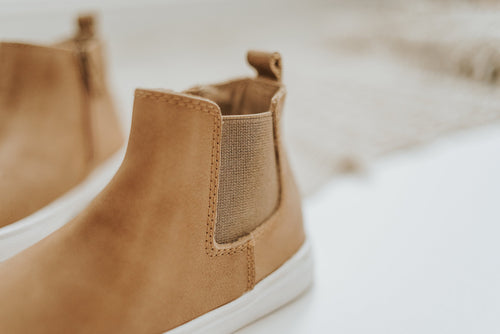 Consciously Baby Waxed Leather Chelsea Boot | Color 'Sedona Brown'