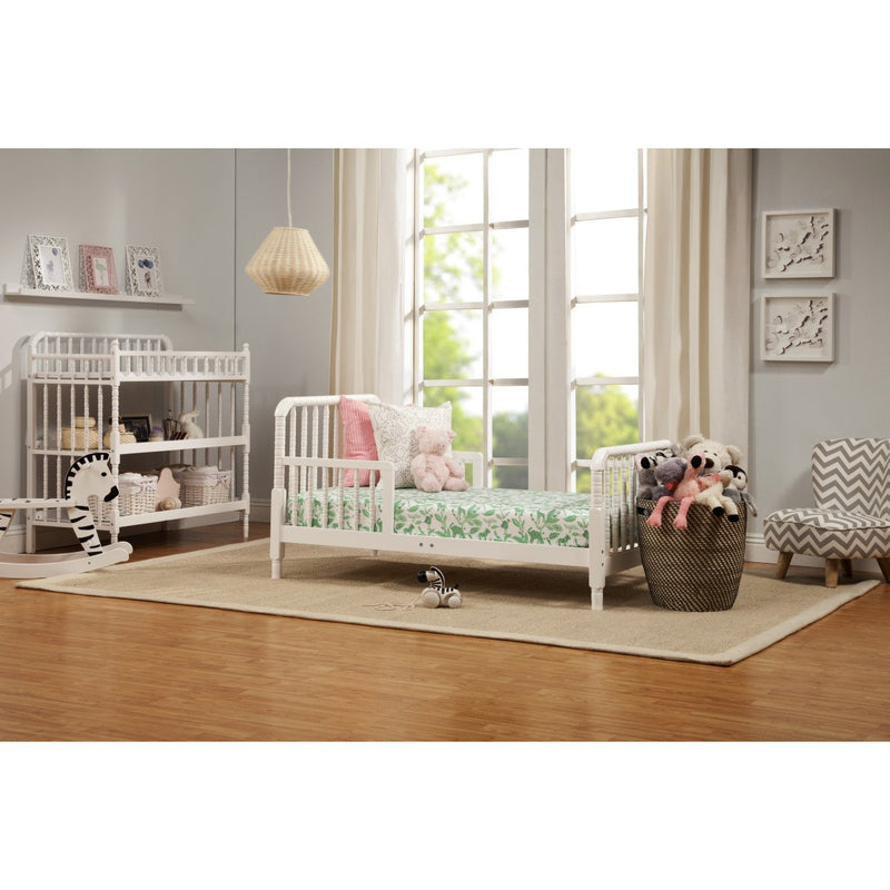 DaVinci Jenny Lind Toddler Bed