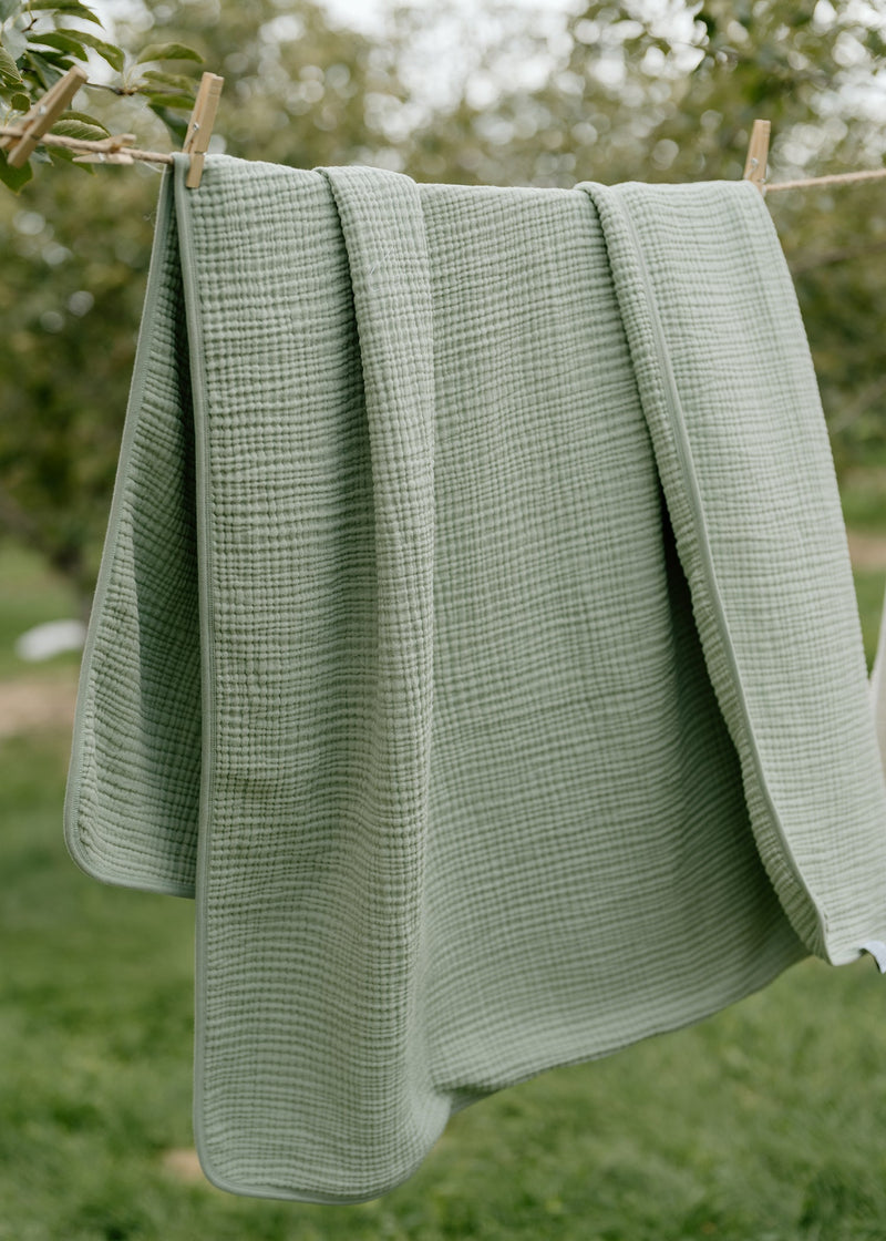 Oilo Sea Moss Sage Green Premium Muslin Blanket